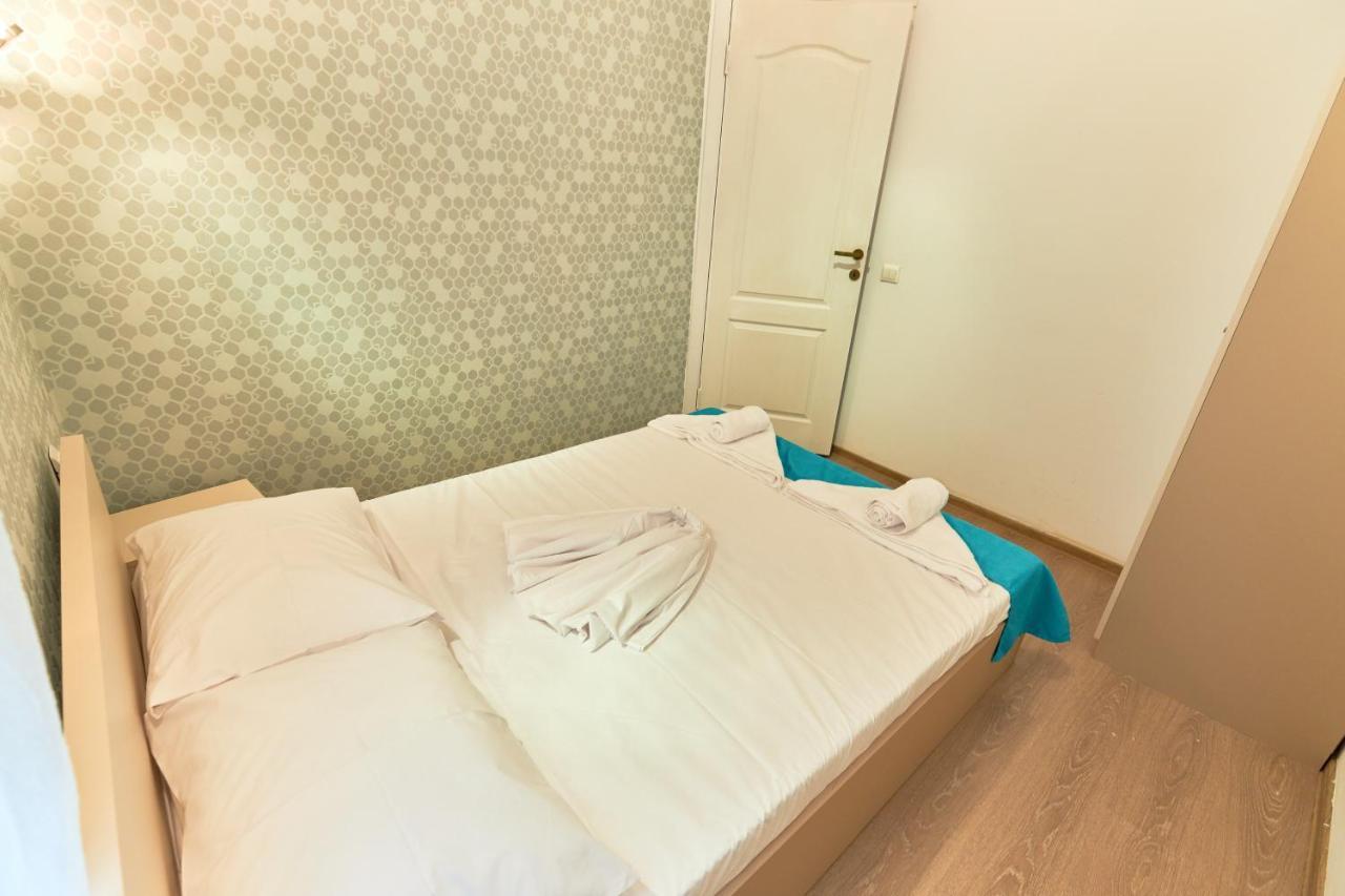 Stanford Aparthotel Gara De Nord Bukarest Eksteriør billede