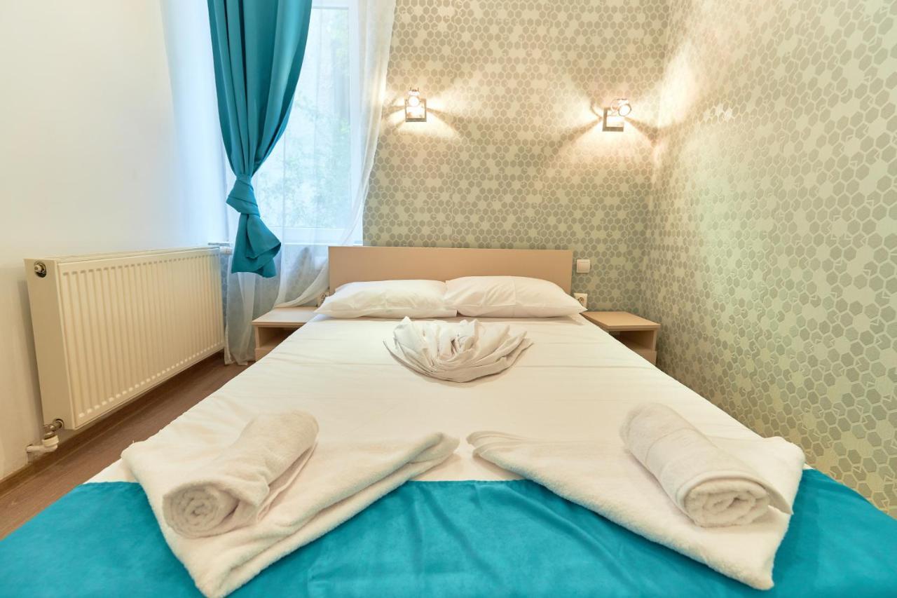 Stanford Aparthotel Gara De Nord Bukarest Eksteriør billede