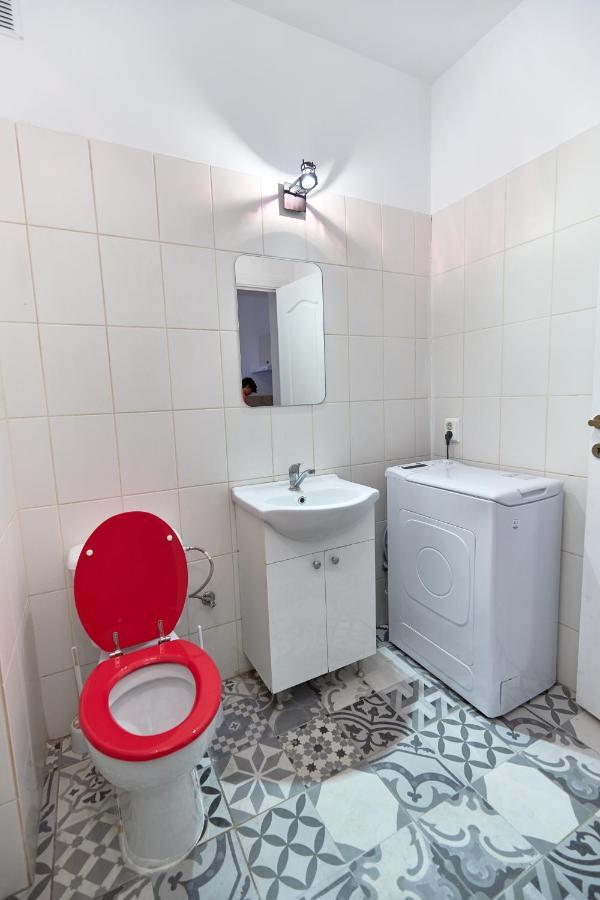 Stanford Aparthotel Gara De Nord Bukarest Eksteriør billede