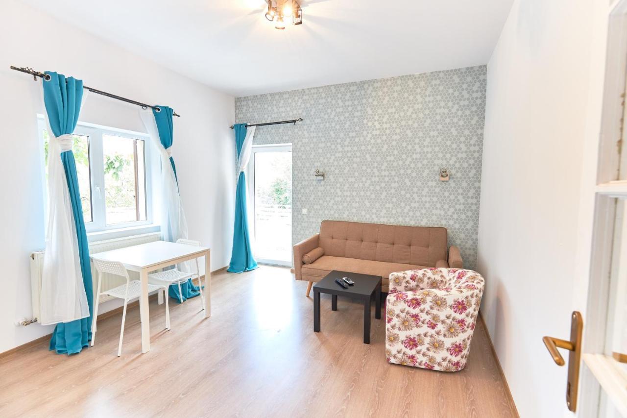 Stanford Aparthotel Gara De Nord Bukarest Eksteriør billede