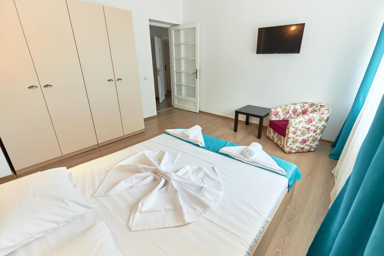 Stanford Aparthotel Gara De Nord Bukarest Eksteriør billede