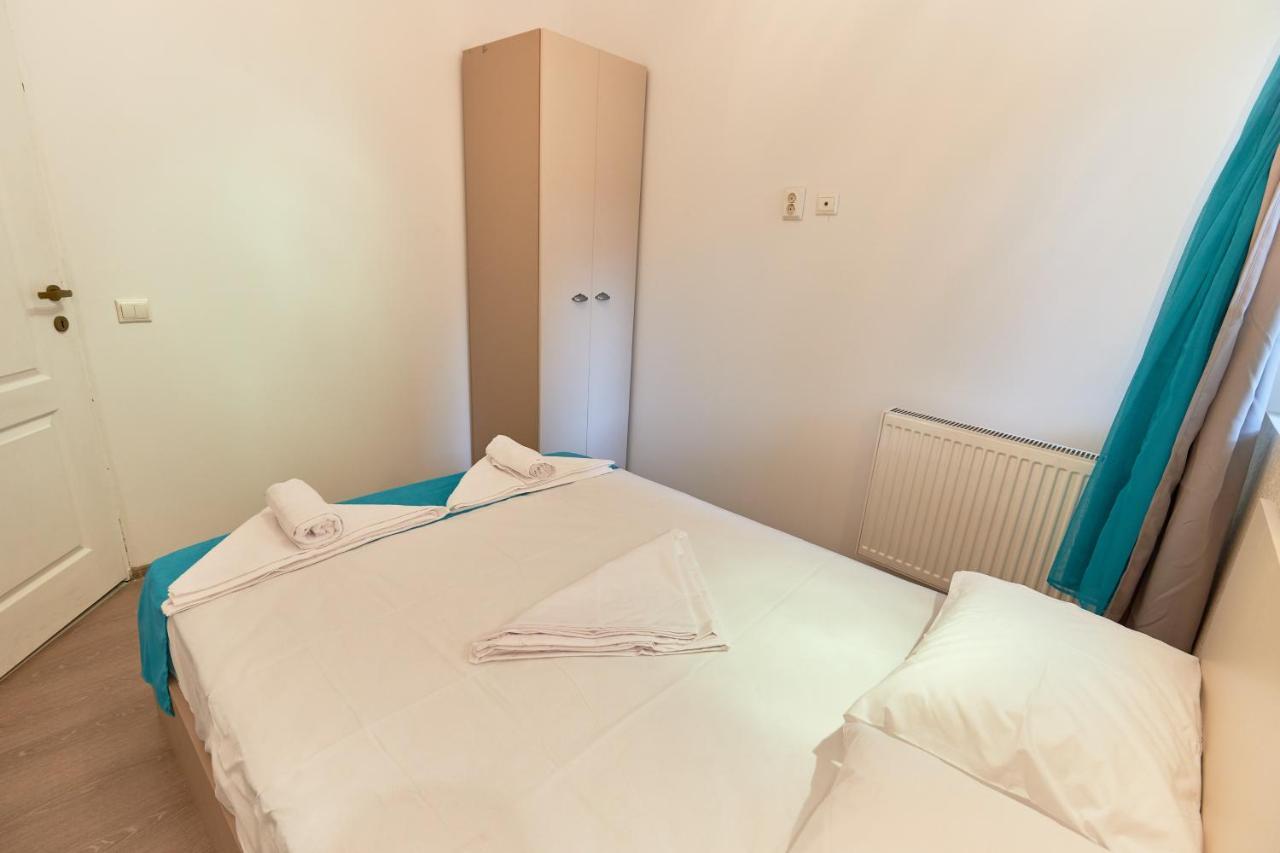 Stanford Aparthotel Gara De Nord Bukarest Eksteriør billede