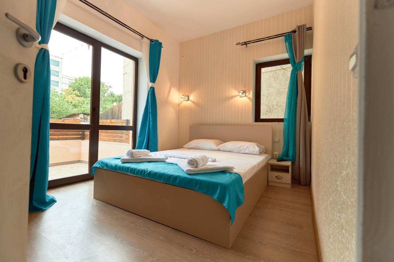 Stanford Aparthotel Gara De Nord Bukarest Eksteriør billede