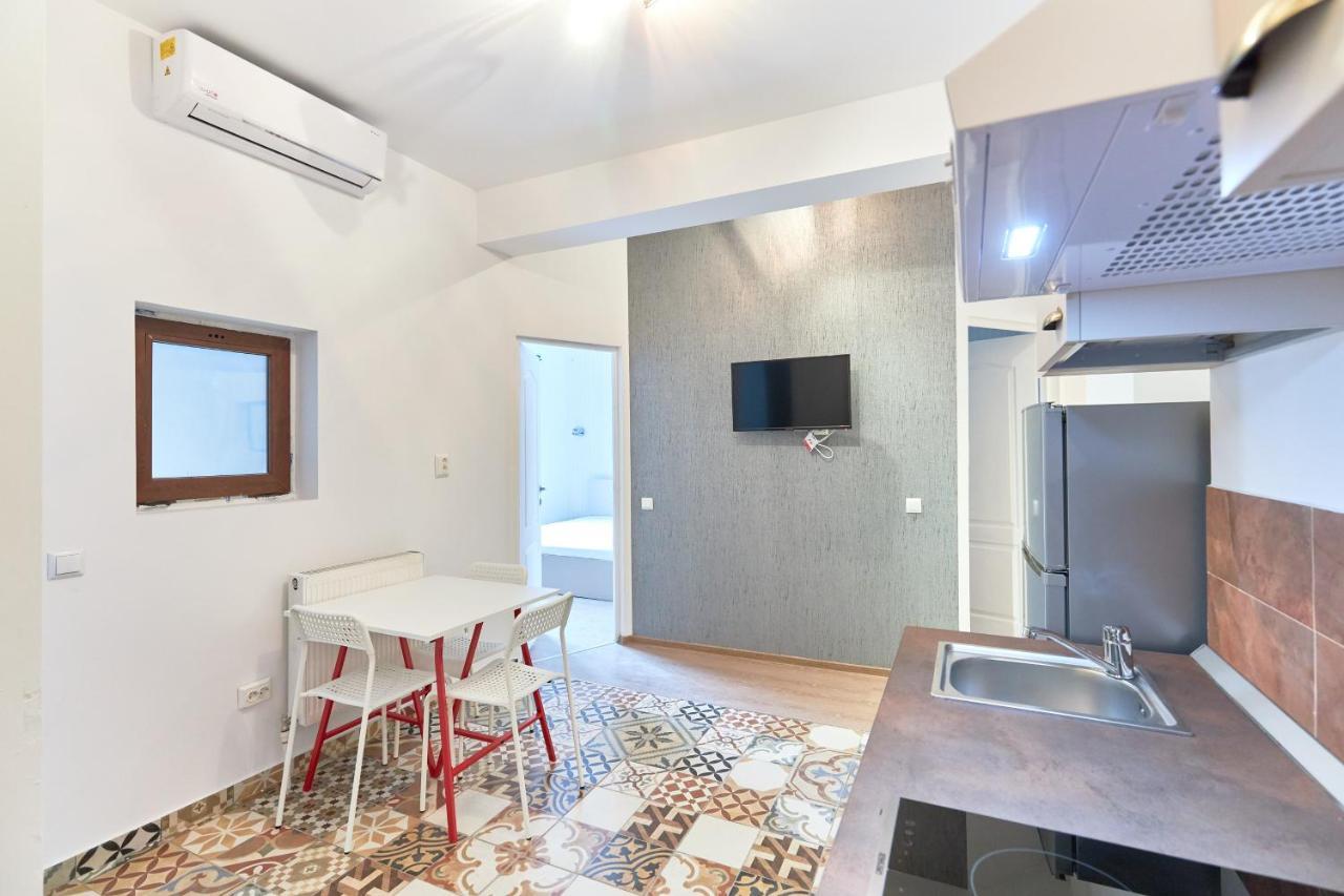 Stanford Aparthotel Gara De Nord Bukarest Eksteriør billede