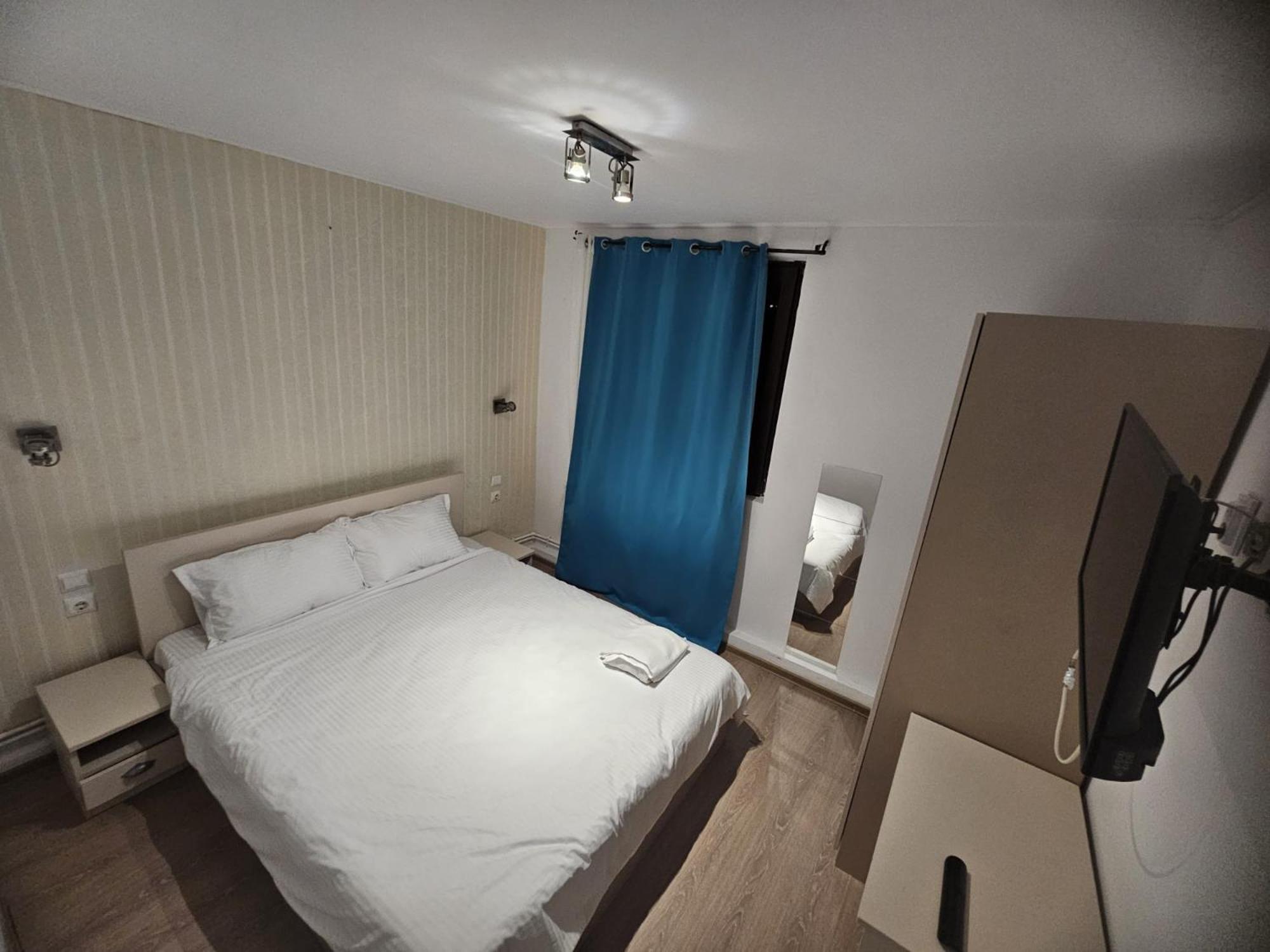 Stanford Aparthotel Gara De Nord Bukarest Eksteriør billede