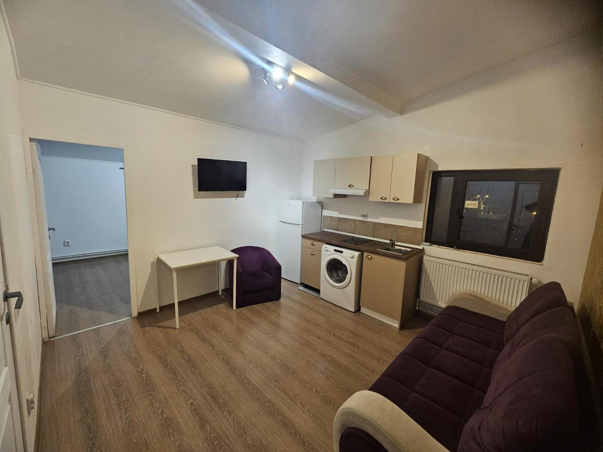 Stanford Aparthotel Gara De Nord Bukarest Eksteriør billede